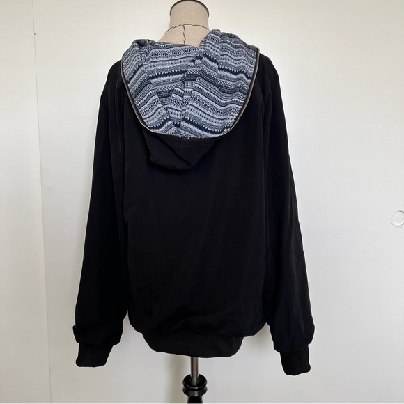 DJT black zip up jacket - Picture 11 of 16